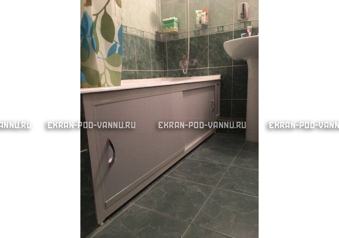 Экран  EUROPLEX Роликс белый с вставкой – купить по цене 10400 руб. в интернет-магазине в городе Ижевск картинка 2
